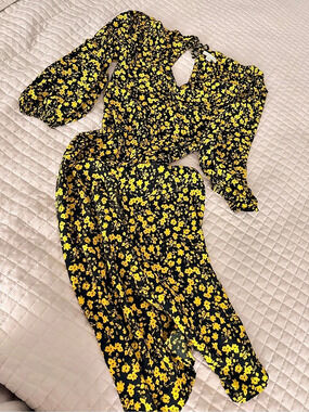 Topshop Long Sleeve Open Back Midi Dress in Black and Yellow Floral Maxi Dress